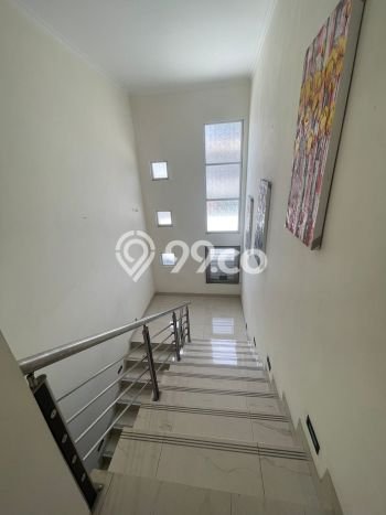 For Sale! Premium House LT 240m2 Desain Elegan di Alam Sutera For Sale! Premium House LT 240m2 Desain Elegan di Alam Sutera