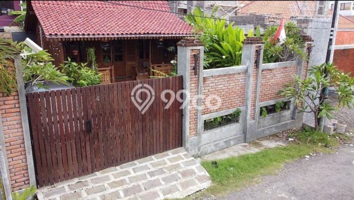 Ready to Use! Luxury House LT 200m2 Desain Modern di Renon Ready to Use! Luxury House LT 200m2 Desain Modern di Renon