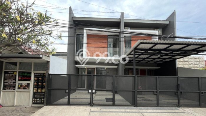 Rumah Strategis Minimalis Lb 145m2 di Mulyorejo, Surabaya Rumah Strategis Minimalis Lb 145m2 di Mulyorejo, Surabaya