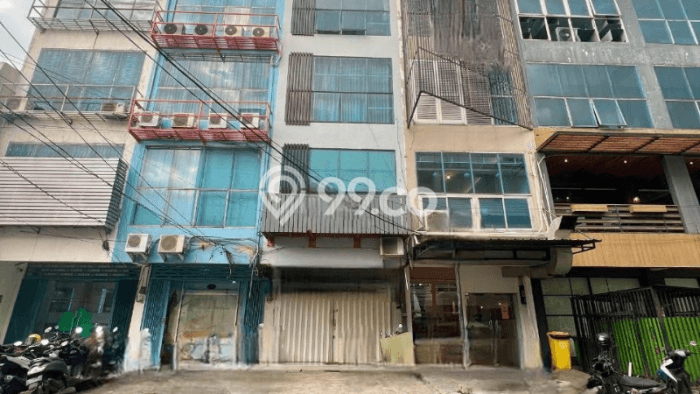 Ruko Bagus LT 63m2 LB 252m2 Dijual di Mulyorejo Surabaya Ruko Bagus LT 63m2 LB 252m2 Dijual di Mulyorejo Surabaya