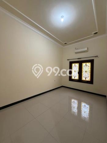 Disewakan Segera Rumah Kondisi Bagus di Area Dukuh Pakis, Surabaya Disewakan Segera Rumah Kondisi Bagus di Area Dukuh Pakis, Surabaya