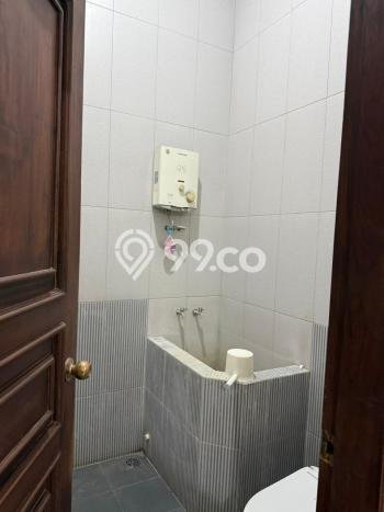 Disewakan Segera Rumah Kondisi Bagus di Area Dukuh Pakis, Surabaya Disewakan Segera Rumah Kondisi Bagus di Area Dukuh Pakis, Surabaya
