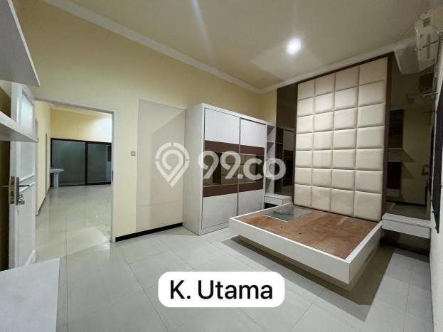Disewakan! Rumah 4 Kamar Tidur &
3 Kamar Mandi di Mulyosari, Surabaya Disewakan! Rumah 4 Kamar Tidur &
3 Kamar Mandi di Mulyosari, Surabaya