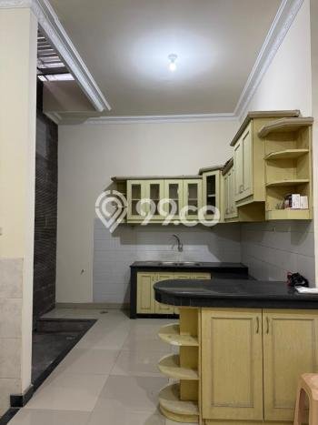Disewakan Segera Rumah Kondisi Bagus di Area Dukuh Pakis, Surabaya Disewakan Segera Rumah Kondisi Bagus di Area Dukuh Pakis, Surabaya
