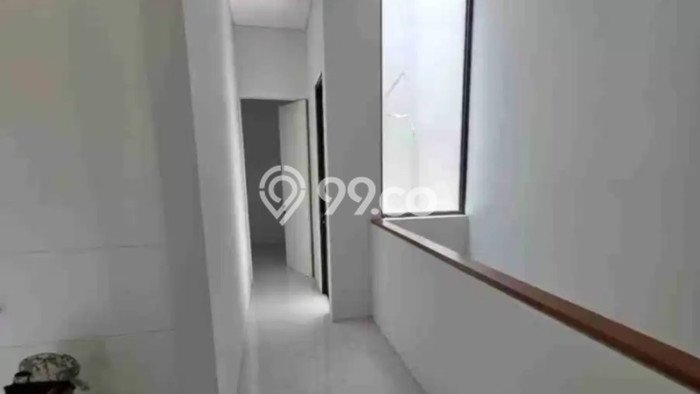 For Sale Rumah 5 Kamar Lokasi Strategis Nyaman dan Strategis di Mulyorejo For Sale Rumah 5 Kamar Lokasi Strategis Nyaman dan Strategis di Mulyorejo