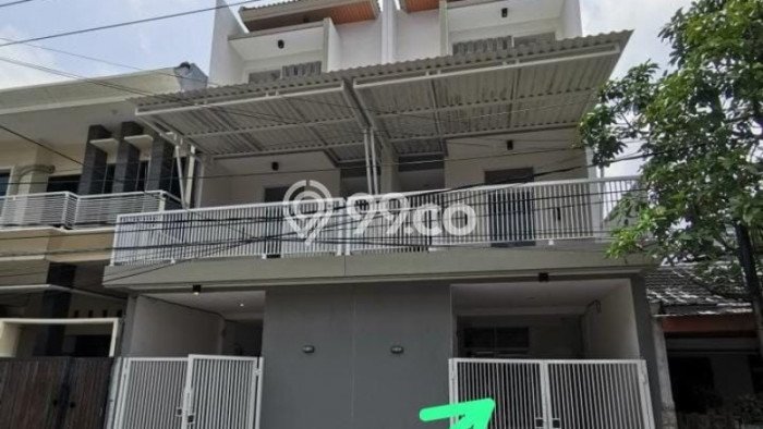 Jual Rumah Minimalis Bagus Punya 4 KT di Mulyorejo Surabaya SHM Jual Rumah Minimalis Bagus Punya 4 KT di Mulyorejo Surabaya SHM