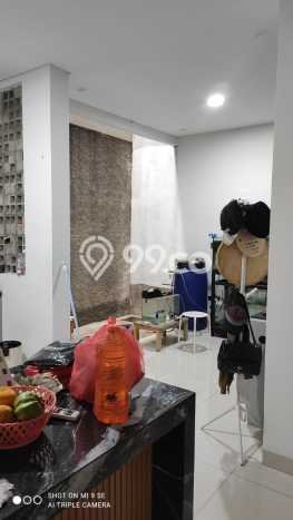 Rumah Strategis Minimalis Lb 189m2 di Pancoran Mas, Depok Rumah Strategis Minimalis Lb 189m2 di Pancoran Mas, Depok