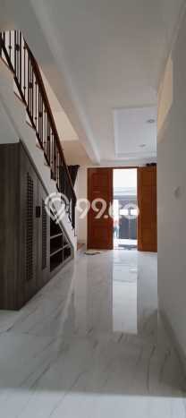 Rumah Luxury Modern Tanpa Renovasi di Cipete Jakarta Selatan Rumah Luxury Modern Tanpa Renovasi di Cipete Jakarta Selatan