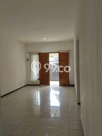 Disewakan segera rumah minimalis strategis 6 Kamar di Tebet, Jakarta Selatan Disewakan segera rumah minimalis strategis 6 Kamar di Tebet, Jakarta Selatan