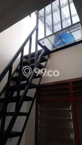 Rumah Strategis kawasan Tebet, 3 KM, Area Nyaman, Luas 100m² LB 180m² Rumah Strategis kawasan Tebet, 3 KM, Area Nyaman, Luas 100m² LB 180m²
