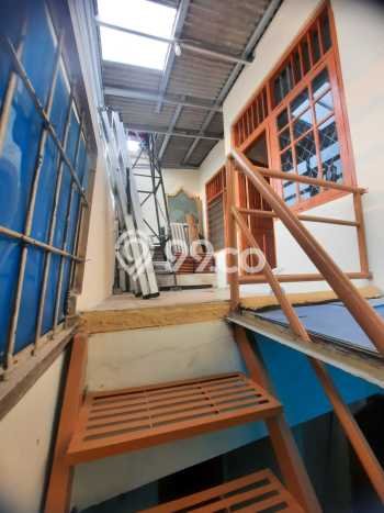 Rumah Nyaman di Cempaka Putih, 3 KM, Akses Mudah Rumah Nyaman di Cempaka Putih, 3 KM, Akses Mudah