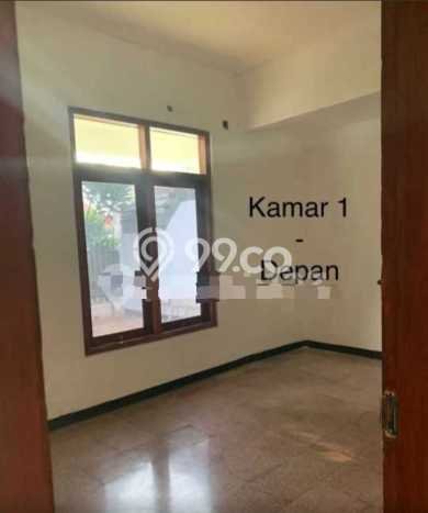 Disewakan! Rumah 6 Kamar Tidur &
2 Kamar Mandi di Kayu Putih, Jakarta Timur Disewakan! Rumah 6 Kamar Tidur &
2 Kamar Mandi di Kayu Putih, Jakarta Timur