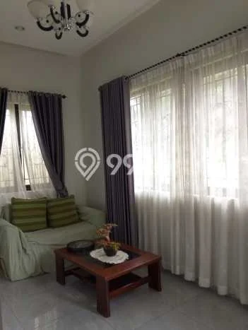 Disewakan! Rumah 5 Kamar Tidur &
4 Kamar Mandi di Pejaten, Jakarta Selatan Disewakan! Rumah 5 Kamar Tidur &
4 Kamar Mandi di Pejaten, Jakarta Selatan