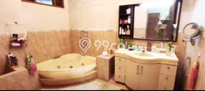 Jual Rumah Mewah Elegan Dengan View Cantik di Pejaten, Jakarta Selatan Jual Rumah Mewah Elegan Dengan View Cantik di Pejaten, Jakarta Selatan