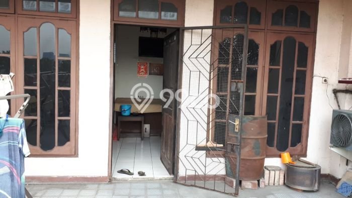 Ruko Komersial Dijual di Senen Jakarta Pusat LT 162m2 & LB 648m2 Ruko Komersial Dijual di Senen Jakarta Pusat LT 162m2 & LB 648m2