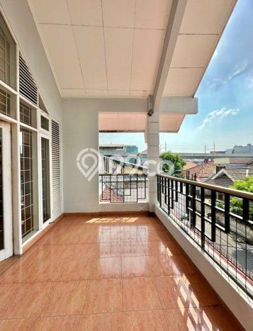 Rumah Elit Modern Siap Huni di Cipete Jakarta Selatan Rumah Elit Modern Siap Huni di Cipete Jakarta Selatan