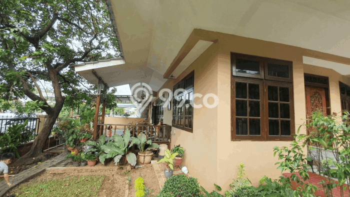 Rumah Elit Modern Tanpa Renovasi di Rawamangun Jakarta Timur Rumah Elit Modern Tanpa Renovasi di Rawamangun Jakarta Timur