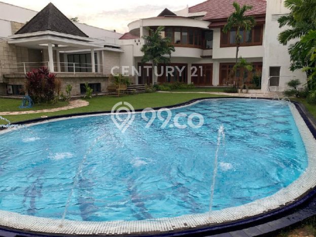 Ready to Use! Luxury House LT 1600m2 Desain Elegan di Kemang Ready to Use! Luxury House LT 1600m2 Desain Elegan di Kemang