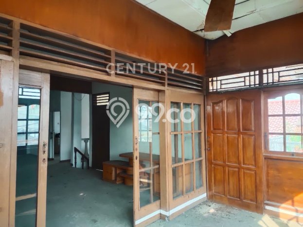Jual Rumah Luas Elegan Dengan View Eksklusif di Kampung Ambon, Jakarta Timur Jual Rumah Luas Elegan Dengan View Eksklusif di Kampung Ambon, Jakarta Timur