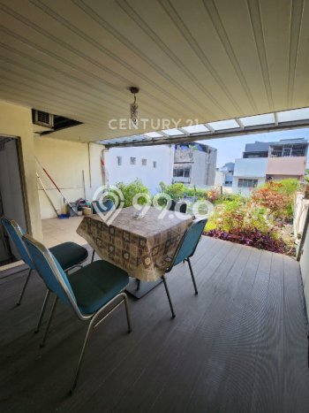 Ruko Kawasan Bisnis di Pinangsia, Luas 189m2m², Akses Utama Ruko Kawasan Bisnis di Pinangsia, Luas 189m2m², Akses Utama