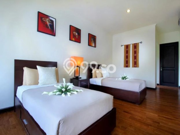 LOKASI TERBAIK! Vila Kawasan , Luas 732m2m², Area Premium dengan jalan mudah LOKASI TERBAIK! Vila Kawasan , Luas 732m2m², Area Premium dengan jalan mudah