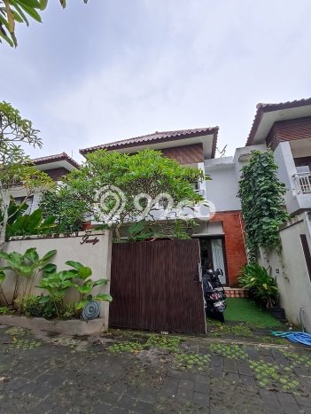 Vila Kawasan , Dimensi 150m2m², Ideal untuk tempat tinggal keluarga Vila Kawasan , Dimensi 150m2m², Ideal untuk tempat tinggal keluarga