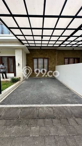 Disewakan! Rumah 3 Kamar Tidur &
3 Kamar Mandi di Seminyak, Badung Disewakan! Rumah 3 Kamar Tidur &
3 Kamar Mandi di Seminyak, Badung