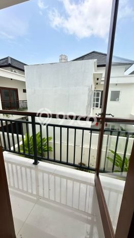 Disewakan! Rumah 3 Kamar Tidur &
3 Kamar Mandi di Seminyak, Badung Disewakan! Rumah 3 Kamar Tidur &
3 Kamar Mandi di Seminyak, Badung