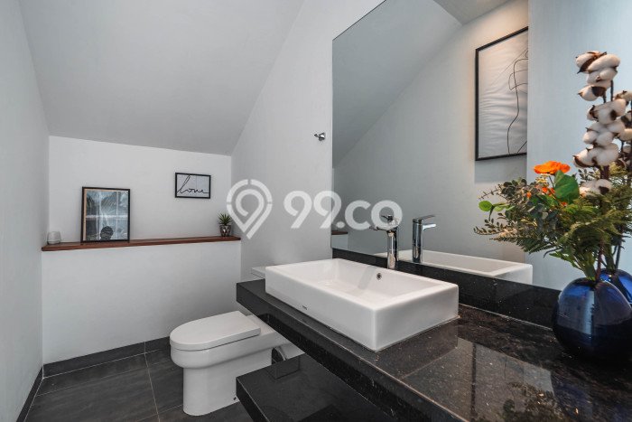 Tempat Strategis! Vila di , Ukuran 570m2m², Lingkungan Nyaman dan aman Tempat Strategis! Vila di , Ukuran 570m2m², Lingkungan Nyaman dan aman