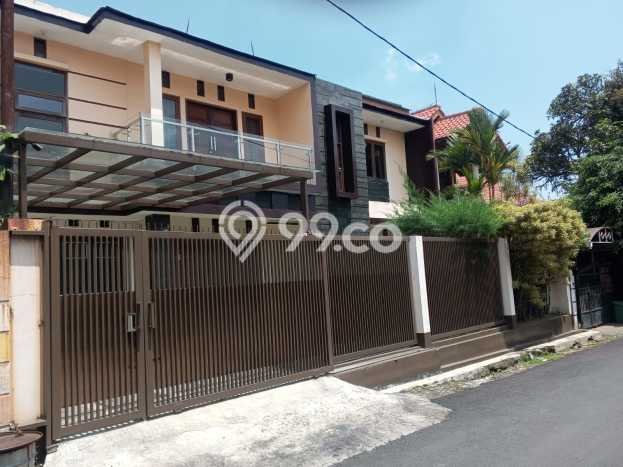 For Sale! Premium House LT 210m2 Desain Elegan di Pasteur For Sale! Premium House LT 210m2 Desain Elegan di Pasteur
