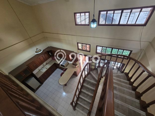 Disewakan! Rumah 4 Kamar Tidur &
3 Kamar Mandi di Setra Murni, Bandung Disewakan! Rumah 4 Kamar Tidur &
3 Kamar Mandi di Setra Murni, Bandung