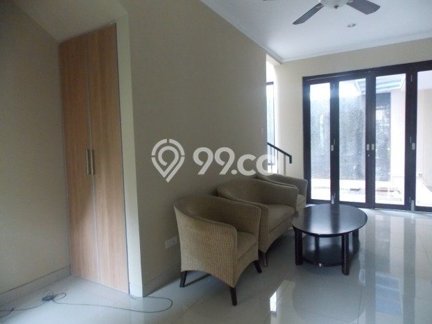 Jual Rumah Mewah Megah Dengan View Eksklusif di Bintaro, Tangerang Selatan Jual Rumah Mewah Megah Dengan View Eksklusif di Bintaro, Tangerang Selatan