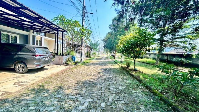 Dijual Rumah 2 Kamar Lokasi Ideal Bagus dan Strategis di Tajur Halang Dijual Rumah 2 Kamar Lokasi Ideal Bagus dan Strategis di Tajur Halang