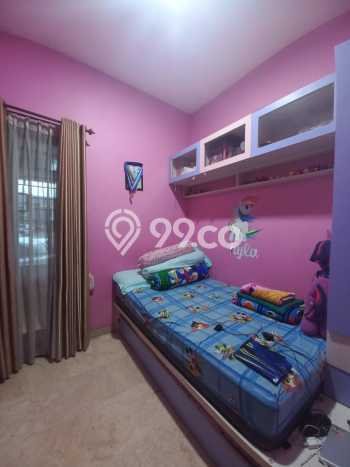 Rumah Strategis Modern Lb 100m2 di Ciputat, Tangerang Selatan Rumah Strategis Modern Lb 100m2 di Ciputat, Tangerang Selatan