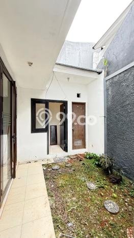 Rumah Modern Minimalis 4 KT Siap Huni di Serpong Utara Rumah Modern Minimalis 4 KT Siap Huni di Serpong Utara