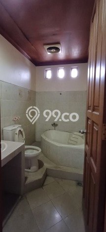 HOT LISTING! Rumah Untuk Investasi di Ciputat, LT 280m² Bangunan 250m² HOT LISTING! Rumah Untuk Investasi di Ciputat, LT 280m² Bangunan 250m²