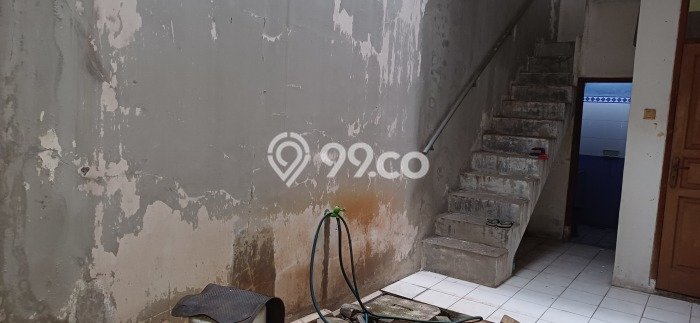 HOT LISTING! Rumah Untuk Investasi di Ciputat, LT 280m² Bangunan 250m² HOT LISTING! Rumah Untuk Investasi di Ciputat, LT 280m² Bangunan 250m²