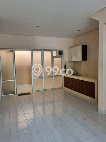 BEST LOCATION! Rumah kawasan Bintaro, Akses ke Stasiun, 2 KM, LT 84m² Bangunan 90m² BEST LOCATION! Rumah kawasan Bintaro, Akses ke Stasiun, 2 KM, LT 84m² Bangunan 90m²