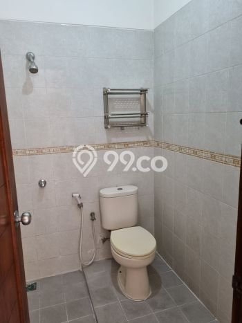 BEST LOCATION! Rumah kawasan Bintaro, Akses ke Stasiun, 2 KM, LT 84m² Bangunan 90m² BEST LOCATION! Rumah kawasan Bintaro, Akses ke Stasiun, 2 KM, LT 84m² Bangunan 90m²