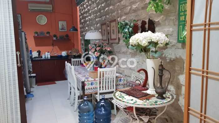 Ready to Use! Premium House LT 185m2 Desain Modern di Bintaro Ready to Use! Premium House LT 185m2 Desain Modern di Bintaro
