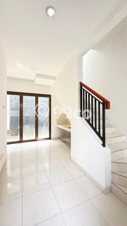 Rumah Modern Minimalis 4 KT Siap Huni di Serpong Utara Rumah Modern Minimalis 4 KT Siap Huni di Serpong Utara
