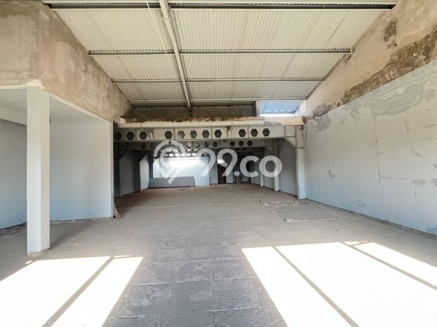 Ruko Dijual Lokasi Emas di Bubutan Luas 900m2 Ruko Dijual Lokasi Emas di Bubutan Luas 900m2