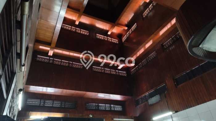Best Deal Hunian Mewah Ideal dan Luas di Tenggilis Mejoyo, Surabaya Best Deal Hunian Mewah Ideal dan Luas di Tenggilis Mejoyo, Surabaya