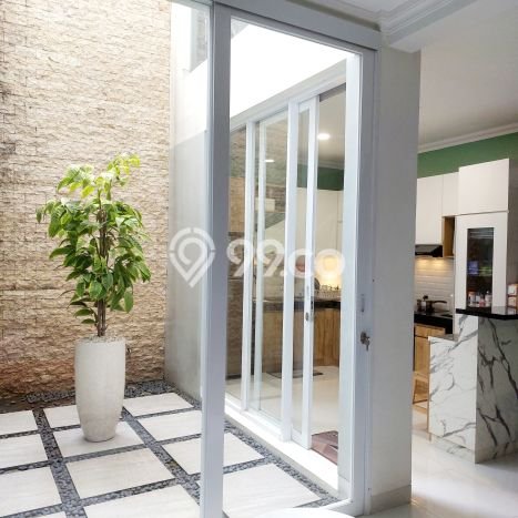Jual Rumah Luas Megah Dengan View Cantik di BSD The Icon, Tangerang Jual Rumah Luas Megah Dengan View Cantik di BSD The Icon, Tangerang
