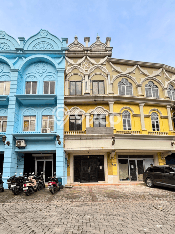 Ruko Dijual di Tangerang LT 85m2 & LB 200m2 Lokasi Terbaik! Ruko Dijual di Tangerang LT 85m2 & LB 200m2 Lokasi Terbaik!