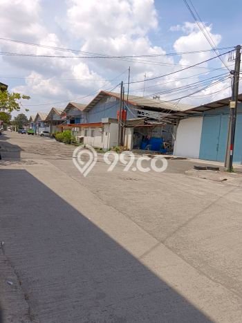 Gudang Disewa di Jakarta Utara dengan LB 1200m2 Area Komersial Ramai Gudang Disewa di Jakarta Utara dengan LB 1200m2 Area Komersial Ramai