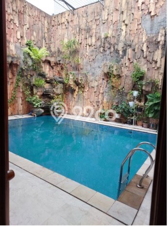 For Sale! Luxury House LT 540m2 Desain Elegan di Pulomas For Sale! Luxury House LT 540m2 Desain Elegan di Pulomas