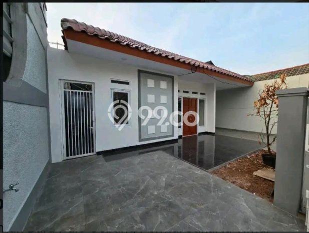 Jual Rumah Strategis Bagus Punya 3 KT di Cakung Jakarta Timur SHM Jual Rumah Strategis Bagus Punya 3 KT di Cakung Jakarta Timur SHM