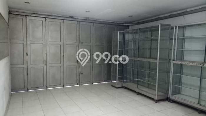 Ruko Dijual di Bandung LT 142m2 & LB 220m2 Lokasi Terbaik! Ruko Dijual di Bandung LT 142m2 & LB 220m2 Lokasi Terbaik!