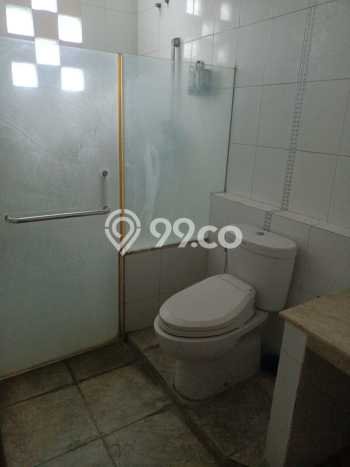 Rumah Modern 7 Kamar LT 165m2 di Taman Kopo Indah Rumah Modern 7 Kamar LT 165m2 di Taman Kopo Indah